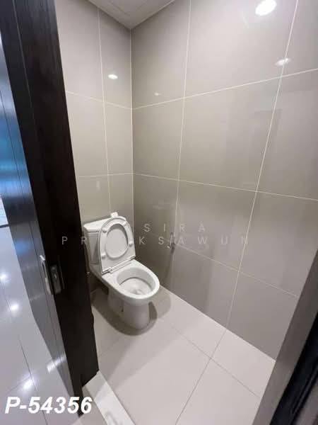 XT Huaikhwang, Bangkok, 244 Ratchadaphisek Road, Huai Khwang, Bangkok, 1 Bedroom, 30 sqm, Condo For Rent, by Susira Prueksawun, 500413729 - DDproperty.com