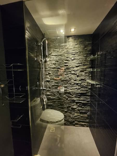 Lumpini Park Rama 9-Ratchada, Bangkok, 888 Chaturathit Road, Bang Kapi, Huai Khwang, Bangkok, 1 Bedroom, 30 sqm, Condo For Sale, by Fazwaz (Thailand) Co., Ltd., 500413785 - DDproperty.com