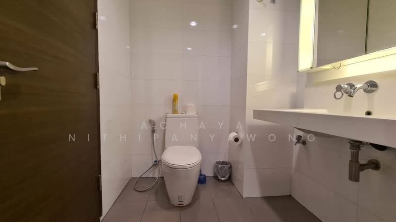 Rhythm Ratchada, Bangkok, 558 Ratchadaphisek Road, Samsen Nok, Huai Khwang, Bangkok, 1 Bedroom, 45 sqm, Condo For Rent, by Achaya Nithipanyawong, 500413791 - DDproperty.com