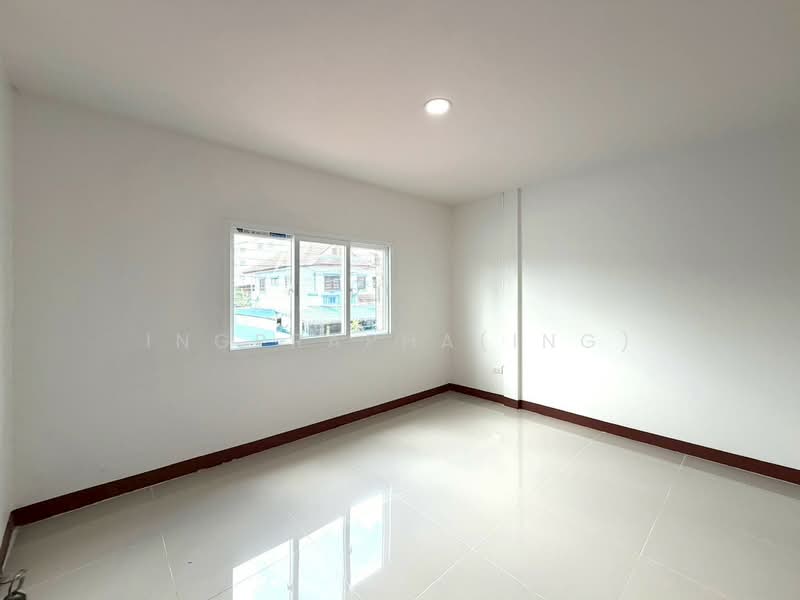 ขายบ้านรีโนเวทใหม่ หมู่บ้านกานดา เพชรเกษม81 (Kanda Phetkasem81), Bangkok, Nong Kham, Nong Khaem, Bangkok, 2 Bedrooms, 64 sqm, Townhouse For Sale, by Ingprapha(Ing), 500413797 - DDproperty.com