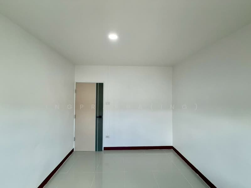 ขายบ้านรีโนเวทใหม่ หมู่บ้านกานดา เพชรเกษม81 (Kanda Phetkasem81), กรุงเทพ, หนองแขม, กรุงเทพ, 64 ตร.ม., ทาวน์เฮ้าส์ ขาย, โดย Ingprapha(Ing), 500413797 - DDproperty.com