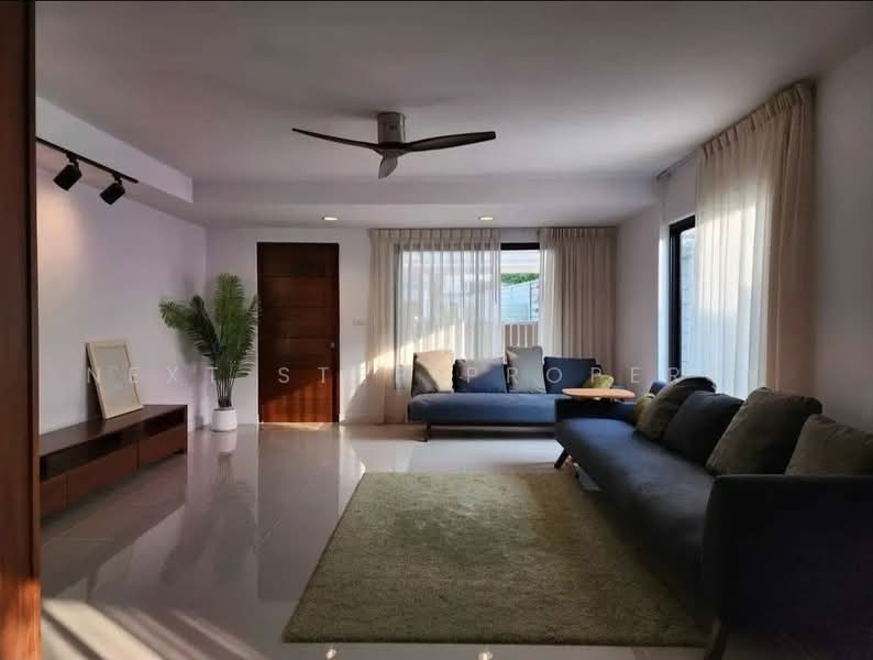 Areeya Mandarina Sukhumvit 77, Bangkok, Sukhumvit 77 Road (On Nut), Suan Luang, Bangkok, 4 Bedrooms, 380 sqm, Townhouse For Rent, by Next Step Property, 500413807 - DDproperty.com