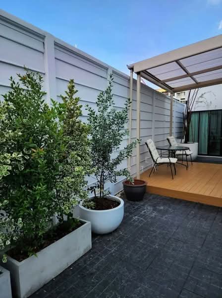Areeya Mandarina Sukhumvit 77, Bangkok, Sukhumvit 77 Road (On Nut), Suan Luang, Bangkok, 4 Bedrooms, 380 sqm, Townhouse For Rent, by Next Step Property, 500413807 - DDproperty.com