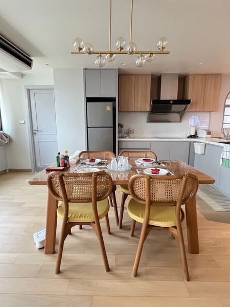 Supalai Place Sukhumvit 39, Bangkok, 175-179 Soi Sukhumvit 39 Sukhumvit Road, Khlong Tan Nua, Watthana, Bangkok, 2 Bedrooms, 125 sqm, Condo For Sale, by Khlueanphon Nukulsirisak, 500413819 - DDproperty.com