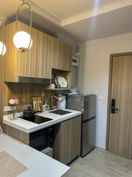 Altitude Unicorn Sathorn-Tha Phra, Bangkok, Ratchaphruek Road, Talat Plu, Thon Buri, Bangkok, 1 Bedroom, 31 sqm, Condo For Rent, by Achaya Nithipanyawong, 500413843 - DDproperty.com