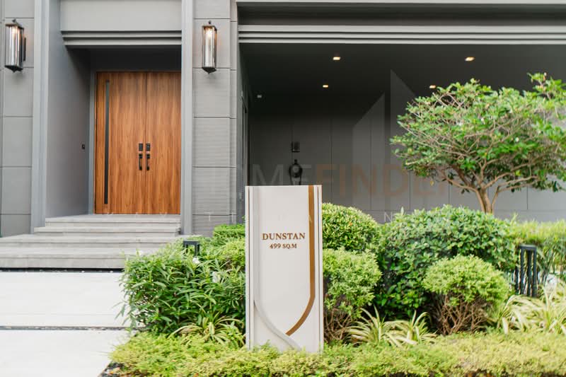 Grand Bangkok Boulevard Pinklao-Borom, Bangkok, Sala Thammasop, Thawi Watthana, Bangkok, 4 Bedrooms, 499 sqm, Single Detached House For Sale, by Kay Tippayanet, 500413897 - DDproperty.com