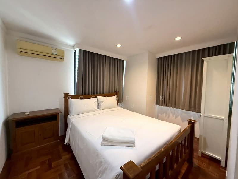 Trinity Complex, Bangkok, Soi Narathiwat Ratchanakarin 3, Silom, Bang Rak, Bangkok, 3 Bedrooms, 175 sqm, Condo For Rent, by Gochaporn Fongsupa, 500413924 - DDproperty.com