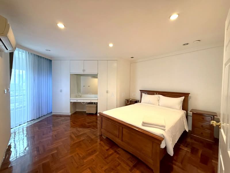 Trinity Complex, Bangkok, Soi Narathiwat Ratchanakarin 3, Silom, Bang Rak, Bangkok, 5 Bedrooms, 350 sqm, Condo For Rent, by Gochaporn Fongsupa, 500413948 - DDproperty.com