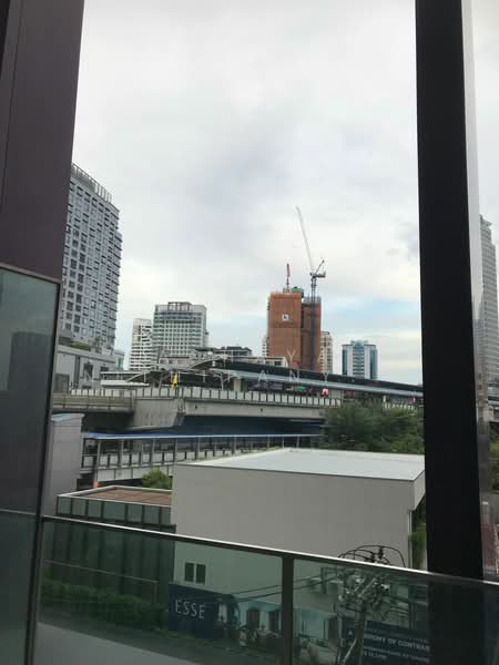 Noble Remix, Bangkok, 772 Soi Sukhumvit 36, Sukhumvit Road, Khong Tan, Khlong Toei, Bangkok, 1 Bedroom, 45 sqm, Condo For Rent, by Achaya Nithipanyawong, 500414009 - DDproperty.com