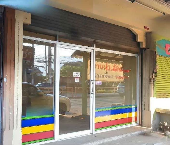 ขายอาคารพาณิชย์ 3 ชั้น โซนแม่ริมเรียบถนนโชตนา ทำเลดี, Chiang Mai, Mae Sa, Mae Rim, Chiang Mai, , 216 sqm, Shophouse For Sale, by ERA Thailand, 500414015 - DDproperty.com