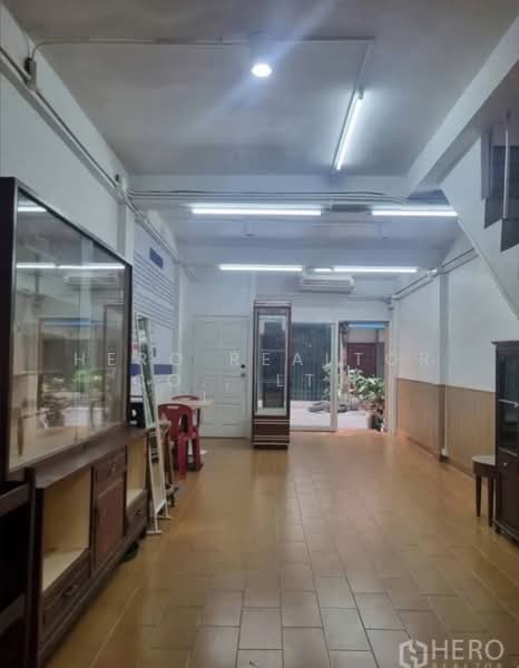 For Sale Shophouse 192 sqm near BTS Bang Chak, Phra Khanong Bangkok HRE01043, Bangkok, Bang Chak, Phra Khanong, Bangkok, , 192 sqm, Shophouse For Sale, by Hero Realtor Co., Ltd., 500414017 - DDproperty.com