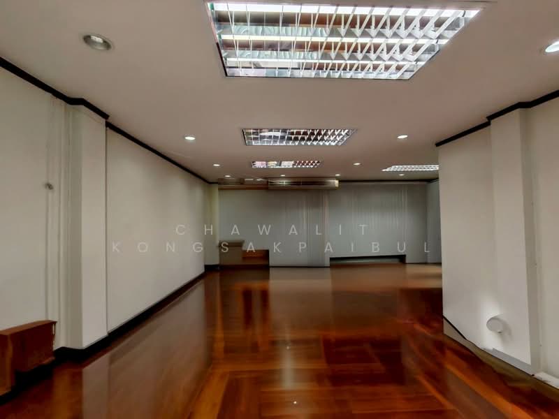 For Sale: 4-story corner townhouse with rooftop, Dome Village, Senanikom 1 Soi 17, Bangkok, Lat Yao, Chatuchak, Bangkok, 3 Bedrooms, 400 sqm, Townhouse For Sale, by CHAWALIT KONGSAKPAIBUL, 500414024 - DDproperty.com