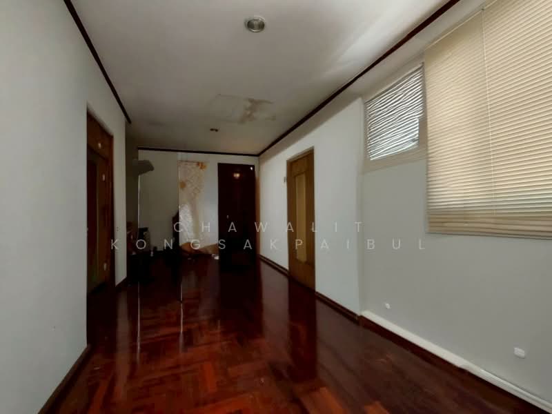 For Sale: 4-story corner townhouse with rooftop, Dome Village, Senanikom 1 Soi 17, Bangkok, Lat Yao, Chatuchak, Bangkok, 3 Bedrooms, 400 sqm, Townhouse For Sale, by CHAWALIT KONGSAKPAIBUL, 500414024 - DDproperty.com