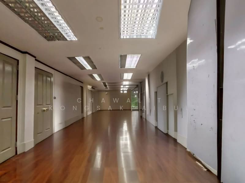 For Sale: 4-story corner townhouse with rooftop, Dome Village, Senanikom 1 Soi 17, Bangkok, Lat Yao, Chatuchak, Bangkok, 3 Bedrooms, 400 sqm, Townhouse For Sale, by CHAWALIT KONGSAKPAIBUL, 500414024 - DDproperty.com