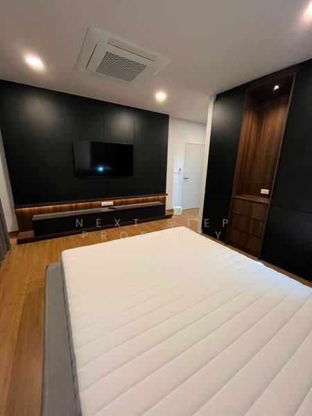 Centro Bangna, Samut Prakan, 111 Soi 3, Bang Kaeo, Bang Plee, Samut Prakan, 4 Bedrooms, 303 sqm, Single Detached House For Sale, by Next Step Property, 500414033 - DDproperty.com