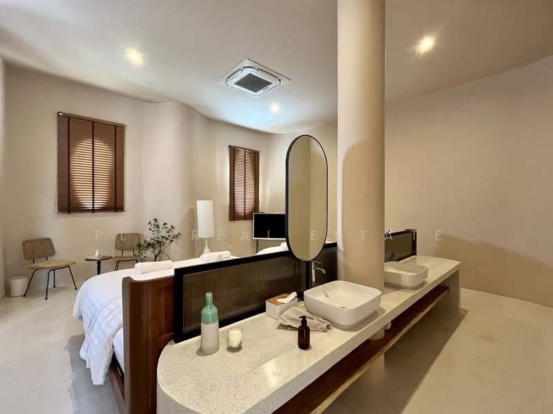 Luxury 9-Bedroom Pool Villa for Sale in Jomtien, Chon Buri (Pattaya), Bang Lamung, Bang Lamung (Pattaya), Chon Buri (Pattaya), 9 Bedrooms, 930 sqm, Villa For Sale, by PLC Real Estate, 500414039 - DDproperty.com