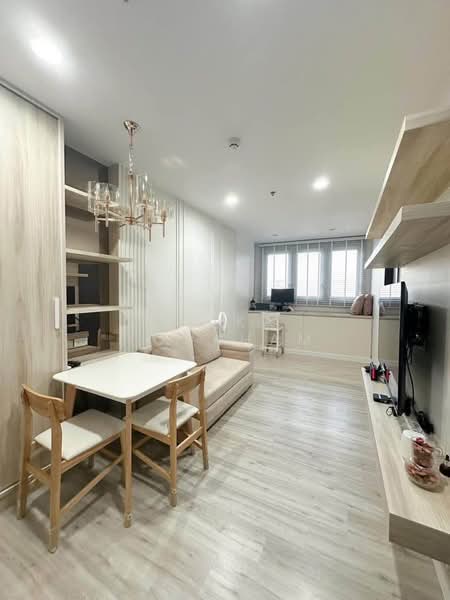 XT Huaikhwang, Bangkok, 244 Ratchadaphisek Road, Huai Khwang, Bangkok, 1 Bedroom, 35 sqm, Condo For Rent, by Isika Tonkham, 500414076 - DDproperty.com