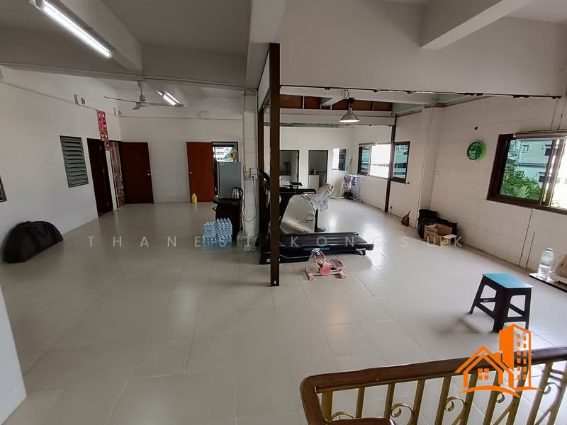 อาคารพาณิชย์ 4 ชั้น 42.8 ตร.วา ท่าดินแดง คลองสาน, Bangkok, ท่าดินแดง, Khlong San, Bangkok, , 700 sqm, Shophouse For Sale, by Thanest Kongsuk, 500414082 - DDproperty.com