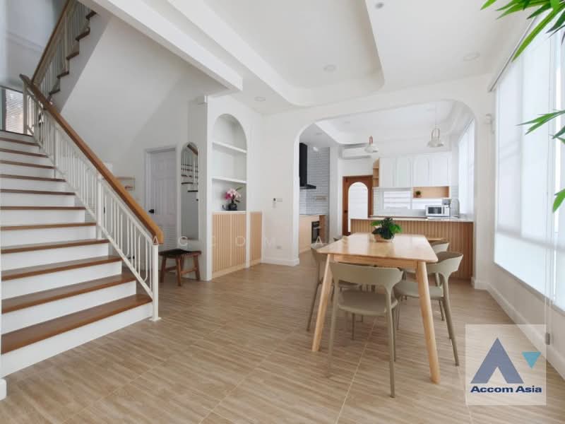 3 Bedrooms House for Rent in Sukhumvit, Bangkok near BTS Ekkamai, กรุงเทพ, คลองตันเหนือ, วัฒนา, กรุงเทพ, 300 ตร.ม., บ้านเดี่ยว ให้เช่า, โดย Accom Asia, 500414098 - DDproperty.com