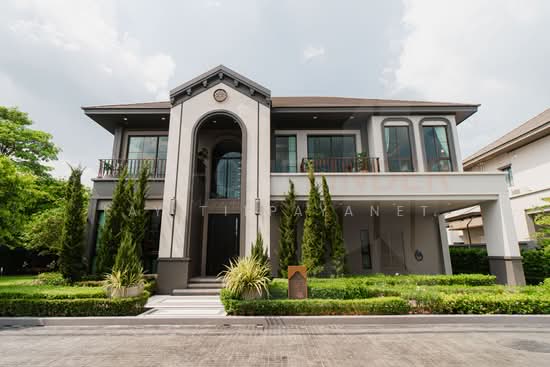 Grand Bangkok Boulevard Na-Utthayan, กรุงเทพ