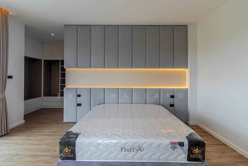 ขายบ้านสวยสไตล์ Luxury Modern Pool Villa วิวภูเขา (บ้านใหม่ The Grand Opening l Coming soon), Chiang Mai, Ban Waen, Hang Dong, Chiang Mai, 4 Bedrooms, 500 sqm, Single Detached House For Sale, by ERA Thailand, 500414116 - DDproperty.com