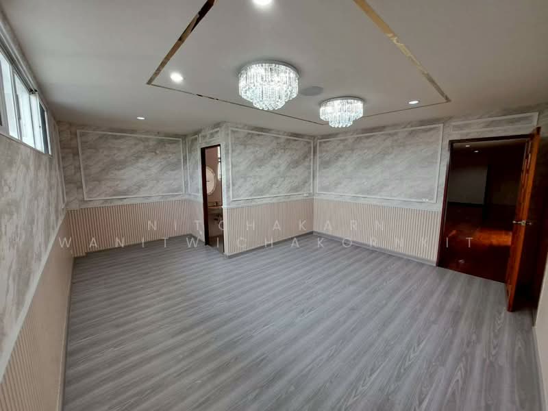 5-BR House, Bangkok, Anusaowari, Bang Khen, Bangkok, 5 Bedrooms, 800 sqm, Single Detached House For Rent, by Nitchakarn Wanitwichakornkit, 500414132 - DDproperty.com