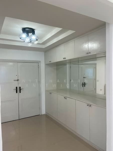 President Park Sukhumvit 24, Bangkok, 99 Sukhumvit 24 Alley, Khlongtoei Nua, Watthana, Bangkok, 3 Bedrooms, 223 sqm, Condo For Rent, by Nitchakarn Wanitwichakornkit, 500414250 - DDproperty.com
