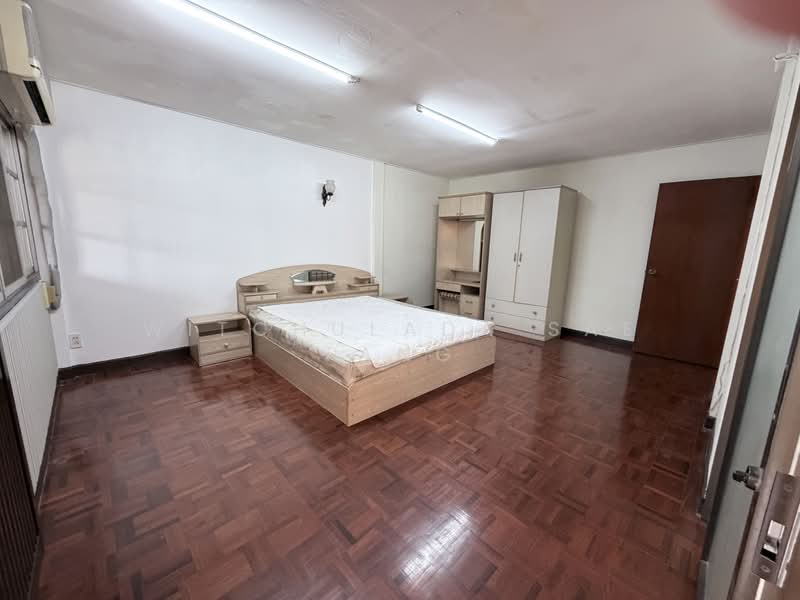 Khlong Tan Niwet Village, Bangkok, Khlong Tan Nuea, Watthana, Khlong Tan Nua, Watthana, Bangkok, 4 Bedrooms, 200 sqm, Townhouse For Sale, by Witchulada Sae Tang, 500414273 - DDproperty.com