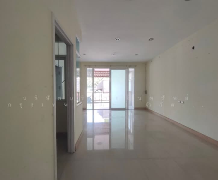 Gusto Townhome Ramkhamhaeng, Bangkok, Soi Rat Phatthana (Soi Miss Teen), Ramkhamhaeng Road (Sukhapiban 3 Road), Saphan Sung, Bangkok, 3 Bedrooms, 175 sqm, Townhouse For Sale, by Bangkok Commercial Asset Management Com, 500414302 - DDproperty.com