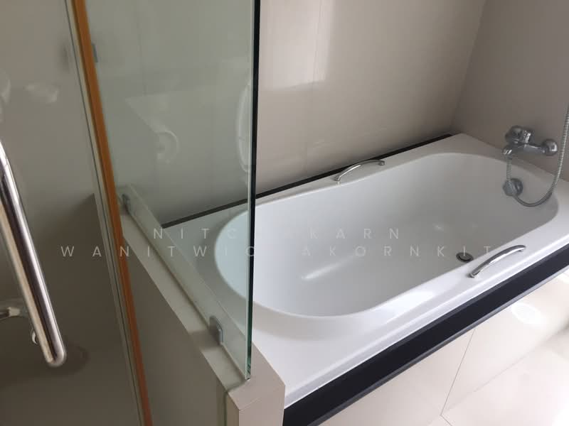 Nusasiri Grand, Bangkok, Soi Sukhumvit 42, Phra Kanong, Khlong Toei, Bangkok, 3 Bedrooms, 137 sqm, Condo For Rent, by Nitchakarn Wanitwichakornkit, 500414374 - DDproperty.com