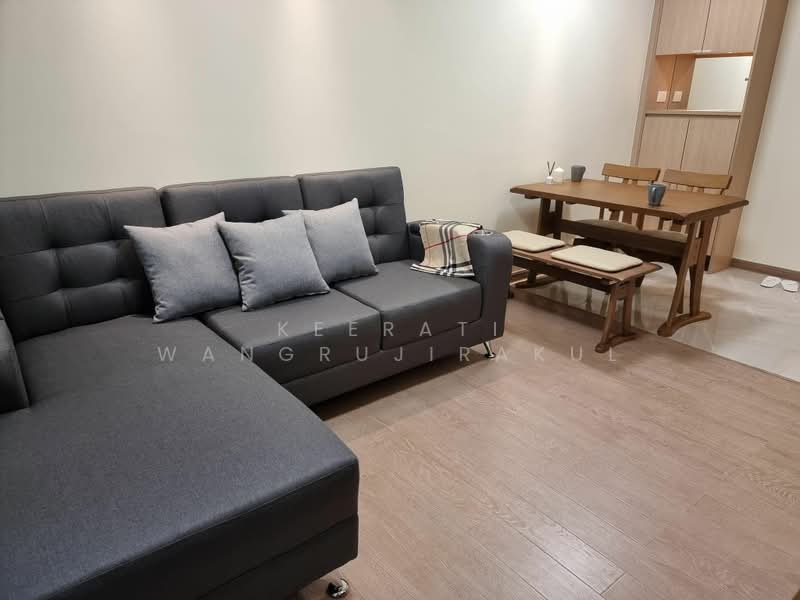 Regal Sathon-Naradhiwas, Bangkok, Naradhiwas Rajanagarindra Road, Thung Maha Mek, Sathon, Bangkok, 1 Bedroom, 37 sqm, Condo For Rent, by Keerati Wangrujirakul, 500414396 - DDproperty.com