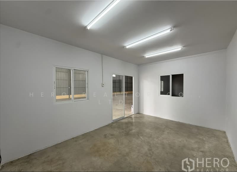 For rent Warehouse 300 sq.m. in Khlong Chaokhun Sing, Wang Thonglang, Bangkok HRE01050, Bangkok, Khlong Chaokhun Sing, Wang Thonglang, Bangkok, , 300 sqm, Warehouse/Factory For Rent, by Hero Realtor Co., Ltd., 500414412 - DDproperty.com