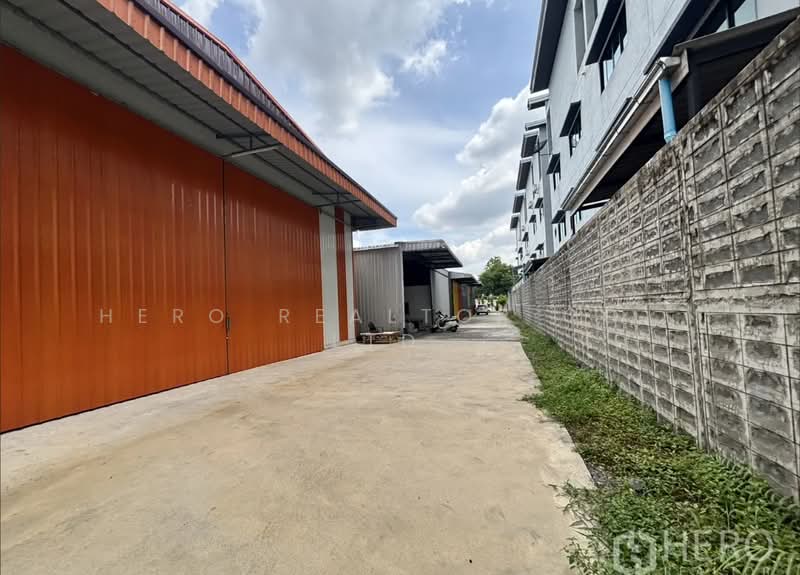 For rent Warehouse 300 sq.m. in Khlong Chaokhun Sing, Wang Thonglang, Bangkok HRE01050, Bangkok, Khlong Chaokhun Sing, Wang Thonglang, Bangkok, , 300 sqm, Warehouse/Factory For Rent, by Hero Realtor Co., Ltd., 500414412 - DDproperty.com