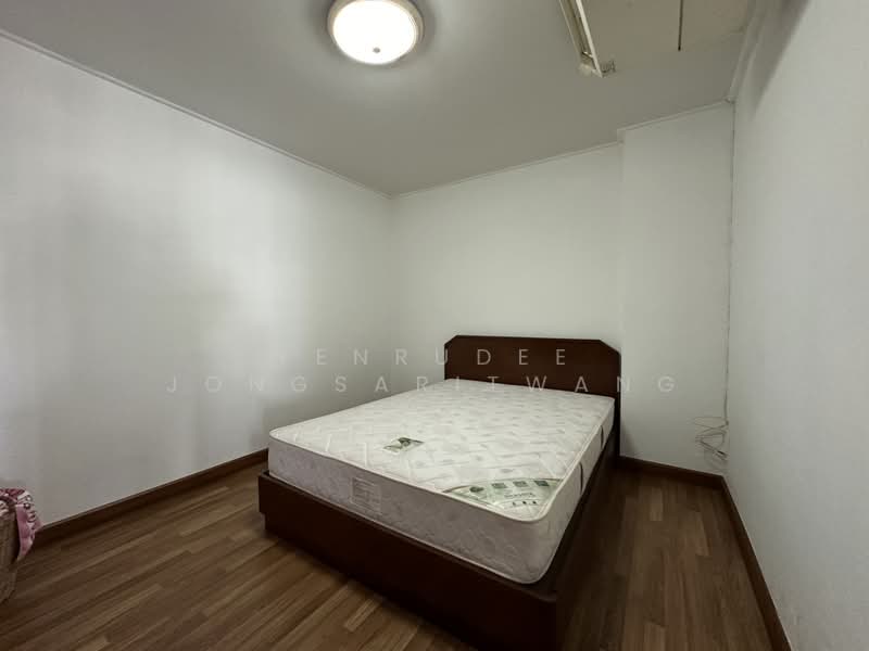 Thana Tower, Bangkok, Charan Sanit Wong, Bang Yi Khan, Bang Phlat, Bangkok, 2 Bedrooms, 86 sqm, Condo For Sale, by Yenrudee Jongsaritwang, 500414498 - DDproperty.com