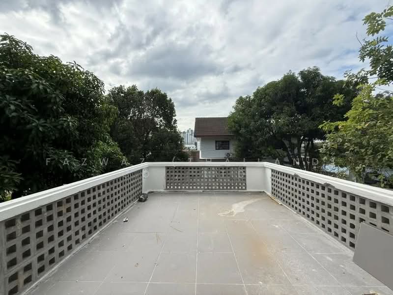 Spacious 3BR House at Bangna Villa Bang Na Near International School, Bangkok, Bang Na, Bangkok, 3 Bedrooms, 375 sqm, Single Detached House For Sale, by Fazwaz (Thailand) Co., Ltd., 500414551 - DDproperty.com