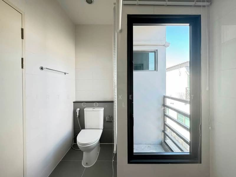 Baan Klang Muang Rama 9-Krungthep Kreetha, Bangkok, Soi Kanchanaphisek 23, Saphan Sung, Bangkok, 3 Bedrooms, 74 sqm, Townhouse For Rent, by Vertex Luxe Estate Co.,LTD, 500414559 - DDproperty.com