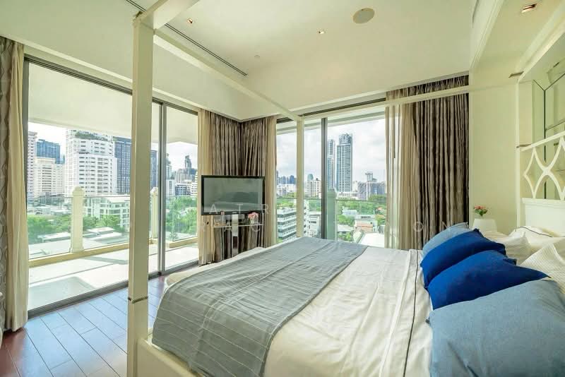 Le Raffine Sukhumvit 39, Bangkok, Soi Sukhumvit 39, Khlong Tan Nua, Watthana, Bangkok, 3 Bedrooms, 237 sqm, Condo For Rent, by Natrinee Aphirachatanon, 500414561 - DDproperty.com