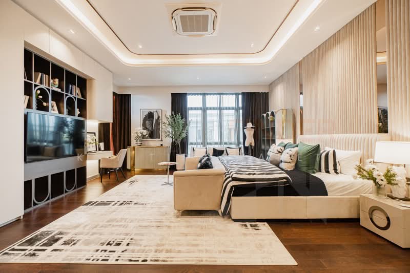 Grand Bangkok Boulevard Borommaratchachonnani, Bangkok, Borommaratchachonnani Road, Sala Thammasop, Thawi Watthana, Bangkok, 6 Bedrooms, 834 sqm, Single Detached House For Sale, by Kay Tippayanet, 500414625 - DDproperty.com