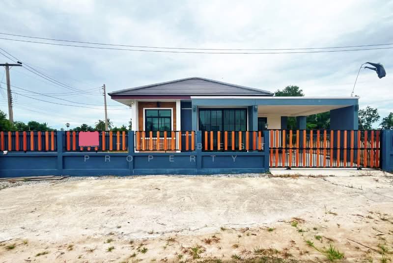 บ้านเดี่ยวพร้อมที่ดินหนองฉาง อุทัยธานี, Uthai Thani, Nong Sruang, Nong Chang, Uthai Thani, 3 Bedrooms, 100 sqm, Single Detached House For Sale, by The Best Property แอ้, 500414629 - DDproperty.com