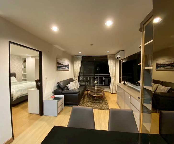 Green Point Silom, Bangkok, 29 Soi Anumanratthanon, Suriyawong, Bang Rak, Bangkok, 2 Bedrooms, 73 sqm, Condo For Rent, by Natrinee Aphirachatanon, 500414667 - DDproperty.com