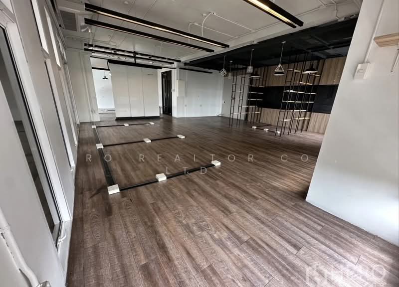 For rent Office Space 107 sq.m. in Khlong Tan Nuea, Watthana, Bangkok BTS Ekkamai HRE01052, กรุงเทพ, คลองตันเหนือ, วัฒนา, กรุงเทพ, 107 ตร.ม., สำนักงาน ให้เช่า, โดย Hero Realtor Co., Ltd., 500414694 - DDproperty.com