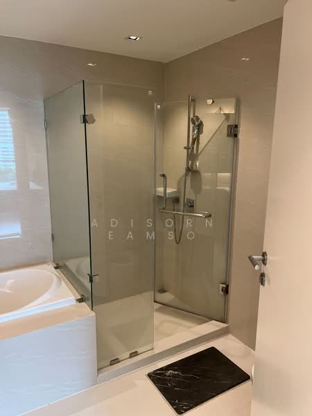 Vtara Sukhumvit 36, Bangkok, 118 Soi Saen Sabai, Phra Kanong, Khlong Toei, Bangkok, 2 Bedrooms, 58 sqm, Condo For Rent, by Adisorn Eamso, 500414703 - DDproperty.com