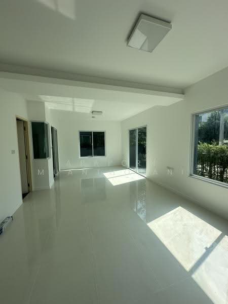 Inizio 3 Pinklao-Wongwaen, Nonthaburi, 81, Sala Klang, Bang Kruai, Nonthaburi, 3 Bedrooms, 140 sqm, Single Detached House For Sale, by Apaporn Muanthorani, 500414723 - DDproperty.com
