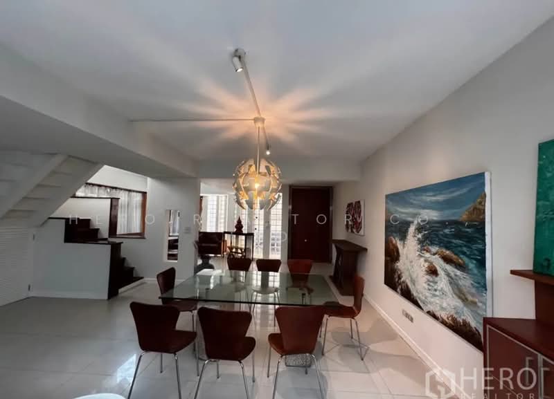 For rent 4 Bedroom Townhouse in Bang Kapi, Huai Khwang, Bangkok HRE01053, Bangkok, Bang Kapi, Huai Khwang, Bangkok, 4 Bedrooms, 430 sqm, Townhouse For Rent, by Hero Realtor Co., Ltd., 500414742 - DDproperty.com