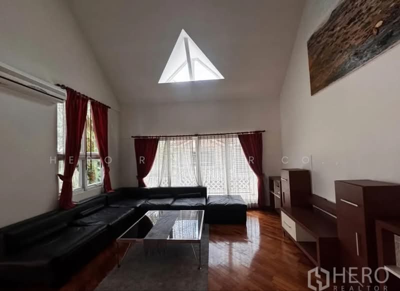 For rent 4 Bedroom Townhouse in Bang Kapi, Huai Khwang, Bangkok HRE01053, กรุงเทพ, บางกะปิ, ห้วยขวาง, กรุงเทพ, 430 ตร.ม., ทาวน์เฮ้าส์ ให้เช่า, โดย Hero Realtor Co., Ltd., 500414742 - DDproperty.com