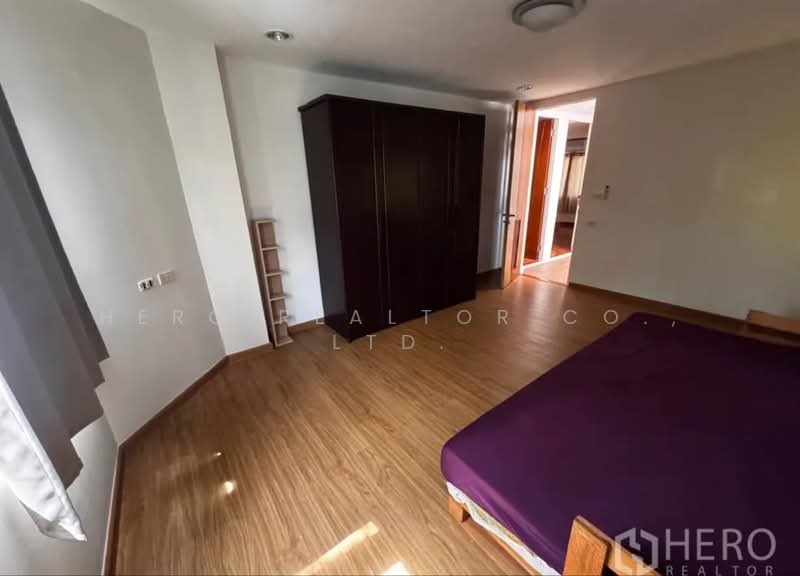 For rent 4 Bedroom Townhouse in Bang Kapi, Huai Khwang, Bangkok HRE01053, Bangkok, Bang Kapi, Huai Khwang, Bangkok, 4 Bedrooms, 430 sqm, Townhouse For Rent, by Hero Realtor Co., Ltd., 500414742 - DDproperty.com