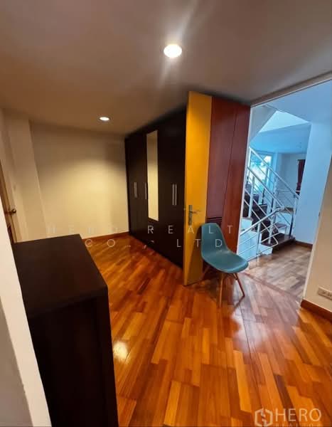 For rent 4 Bedroom Townhouse in Bang Kapi, Huai Khwang, Bangkok HRE01053, กรุงเทพ, บางกะปิ, ห้วยขวาง, กรุงเทพ, 430 ตร.ม., ทาวน์เฮ้าส์ ให้เช่า, โดย Hero Realtor Co., Ltd., 500414742 - DDproperty.com