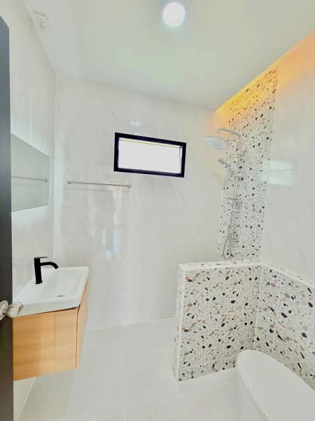 บ้านสิทธิทรัพย์ ลำลูกกา-คลอง7, Pathum Thani, ลำลูกกาคลอง7, Bung Kham Proi, Lam Luk Ka, Pathum Thani, 4 Bedrooms, 138 sqm, Single Detached House For Sale, by ปุณณภา นารานนทชัย, 500414744 - DDproperty.com