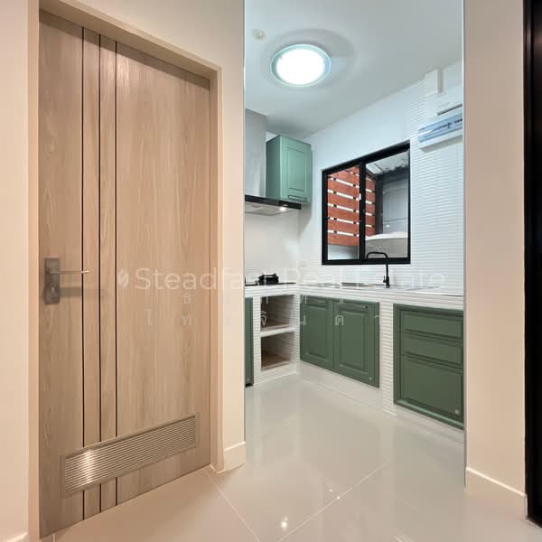 Baan Klang Muang Rama 9-Ramkhmahaeng, Bangkok, Soi Ramkhamhaeng 39, Phlapphla, Wang Thonglang, Bangkok, 3 Bedrooms, 149 sqm, Townhouse For Rent, by ธนภัทร ไทยจินดา, 500414788 - DDproperty.com