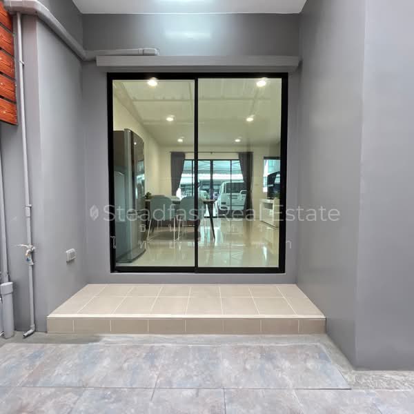 Baan Klang Muang Rama 9-Ramkhmahaeng, Bangkok, Soi Ramkhamhaeng 39, Phlapphla, Wang Thonglang, Bangkok, 3 Bedrooms, 149 sqm, Townhouse For Rent, by ธนภัทร ไทยจินดา, 500414788 - DDproperty.com